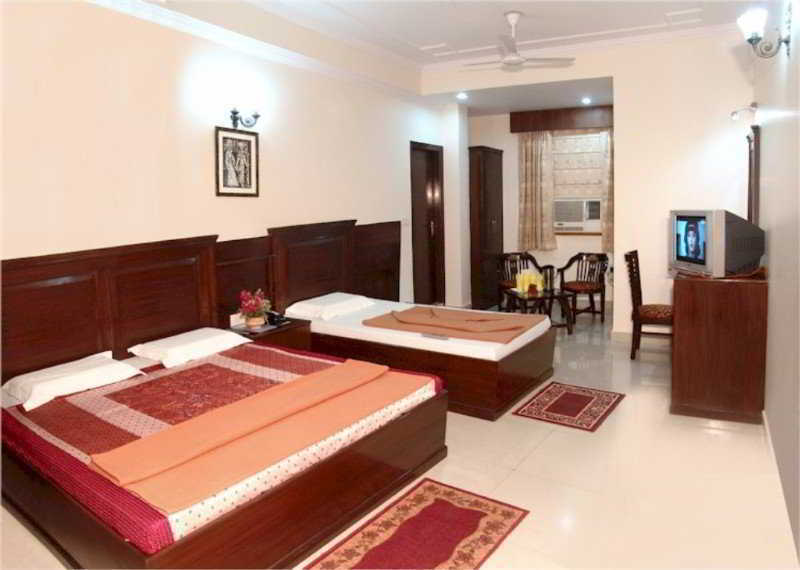 Hotel Grand Park Inn Delhi  Exterior photo